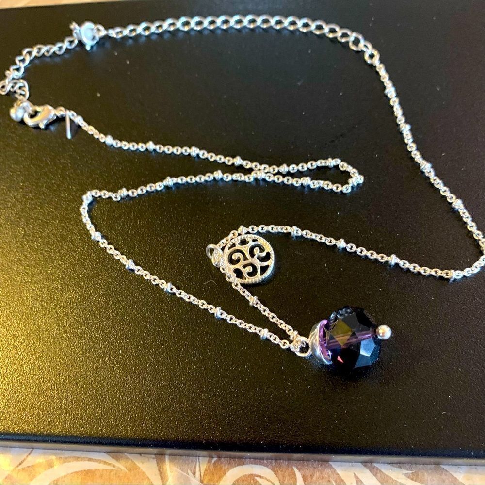 NRQ Purple Glass Pendant Necklace on Silver Tone Chain 22” Gorgeous